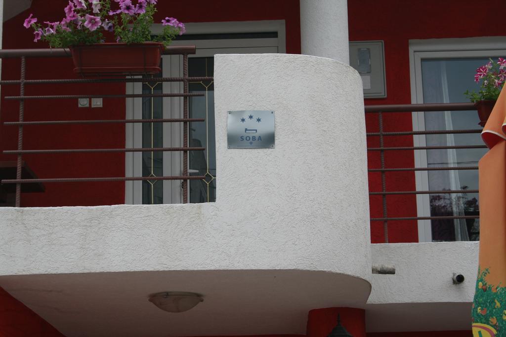 Lukic Apartmani Bar Exterior foto